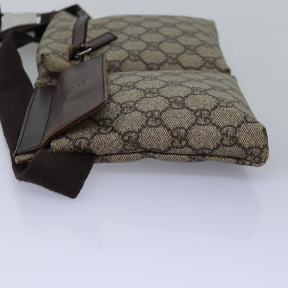 GUCCI GG Supreme Waist bag PVC Beige 28566 ep4576