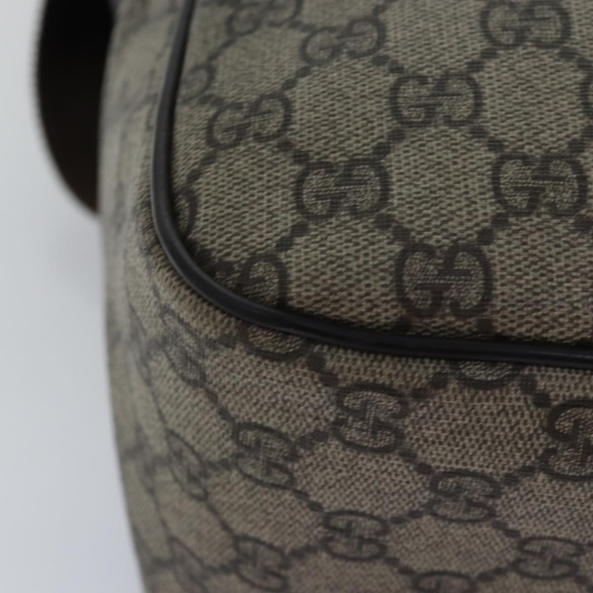 GUCCI GG Supreme Shoulder Bag PVC Beige 211107 ep4581