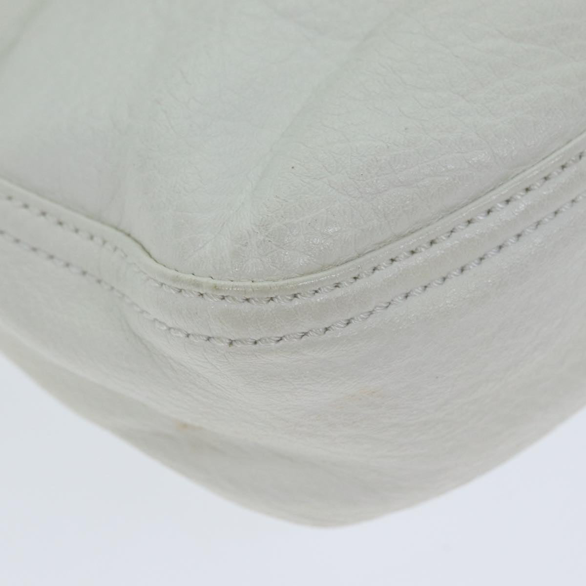 FENDI Mamma Baguette Shoulder Bag Leather White ep4700