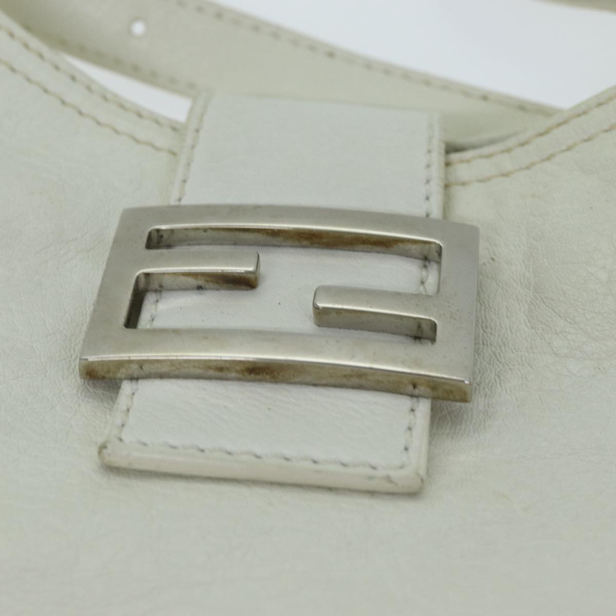 FENDI Mamma Baguette Shoulder Bag Leather White ep4700