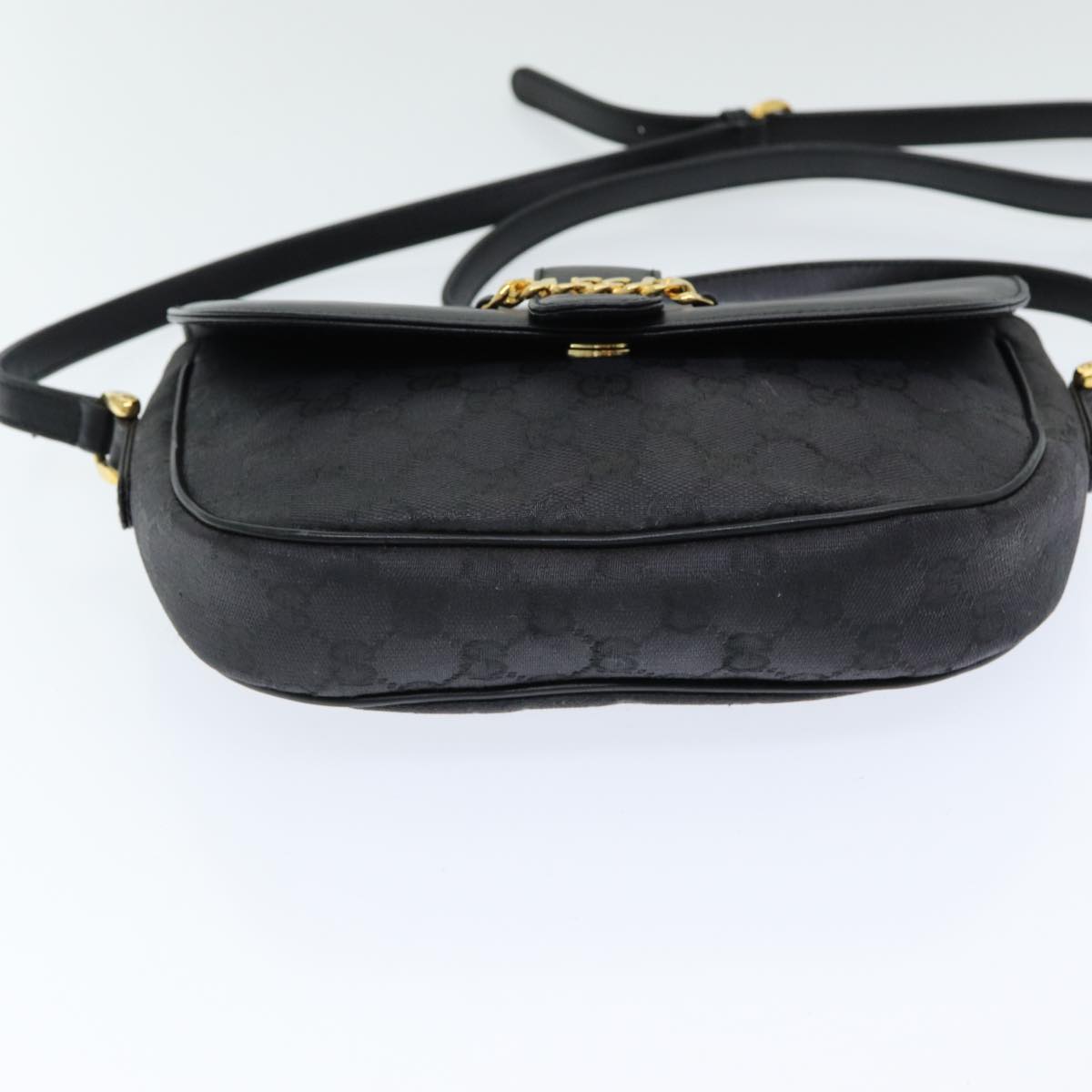 GUCCI GG Canvas Shoulder Bag Black ep4943