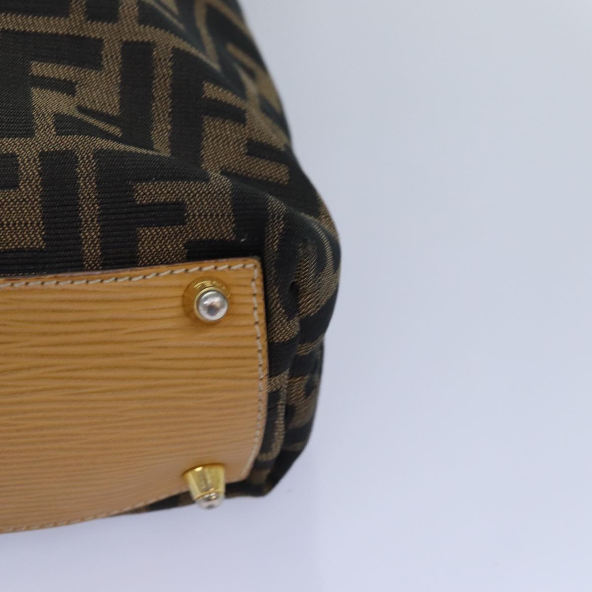 FENDI Zucca Canvas Hand Bag Brown Black gold ep5077