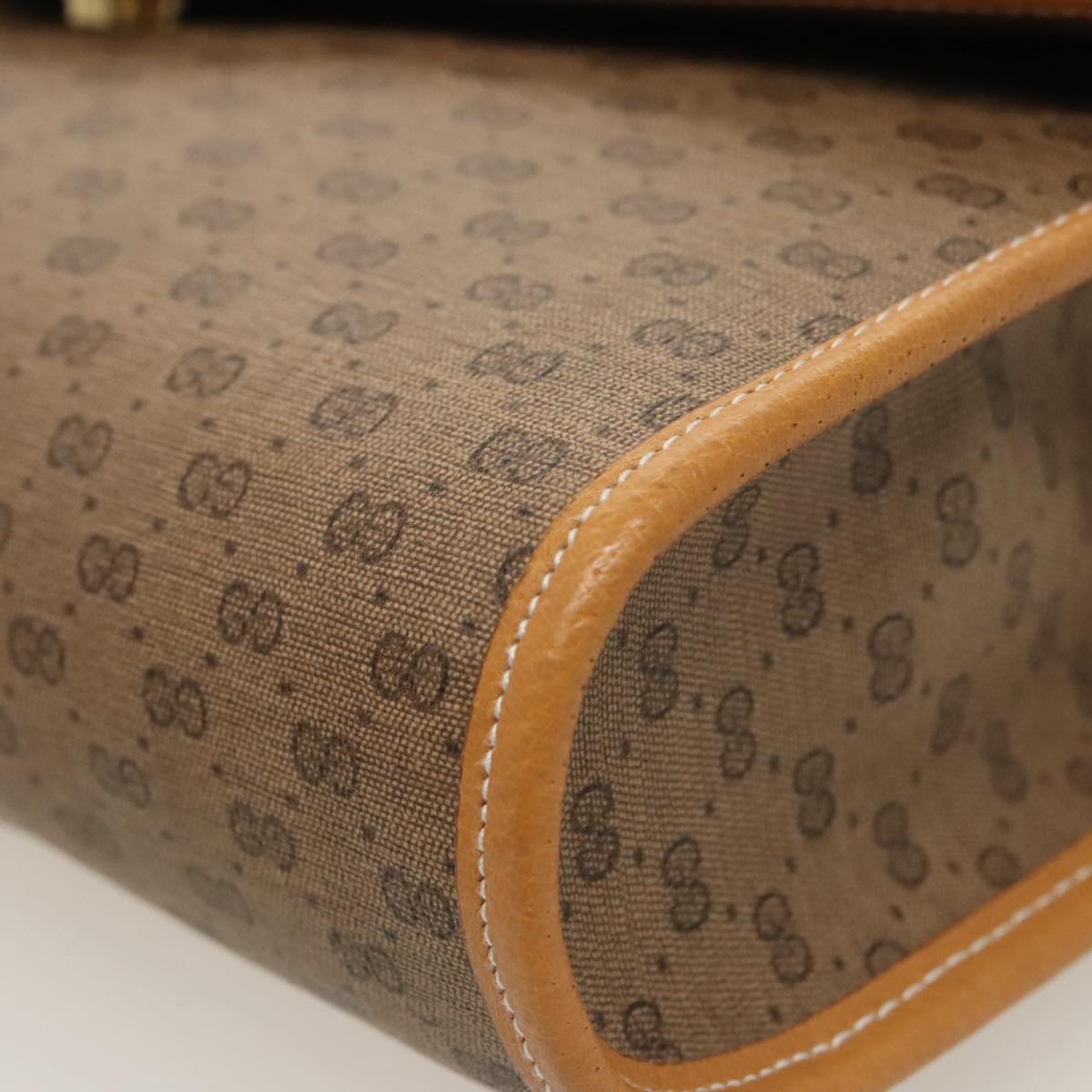 GUCCI Micro GG Supreme Shoulder Bag PVC Beige Gold ep6309