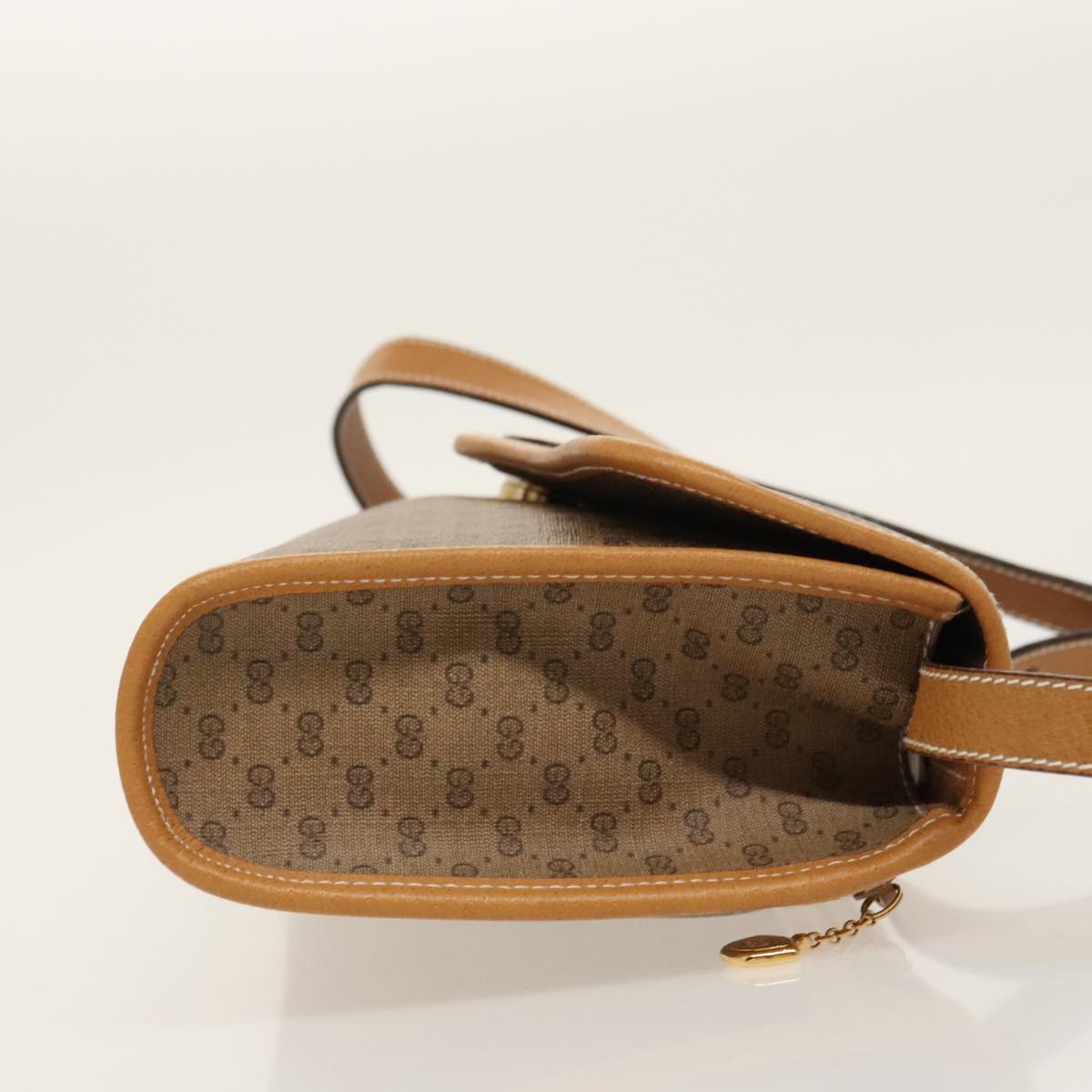 GUCCI Micro GG Supreme Shoulder Bag PVC Beige Gold ep6309