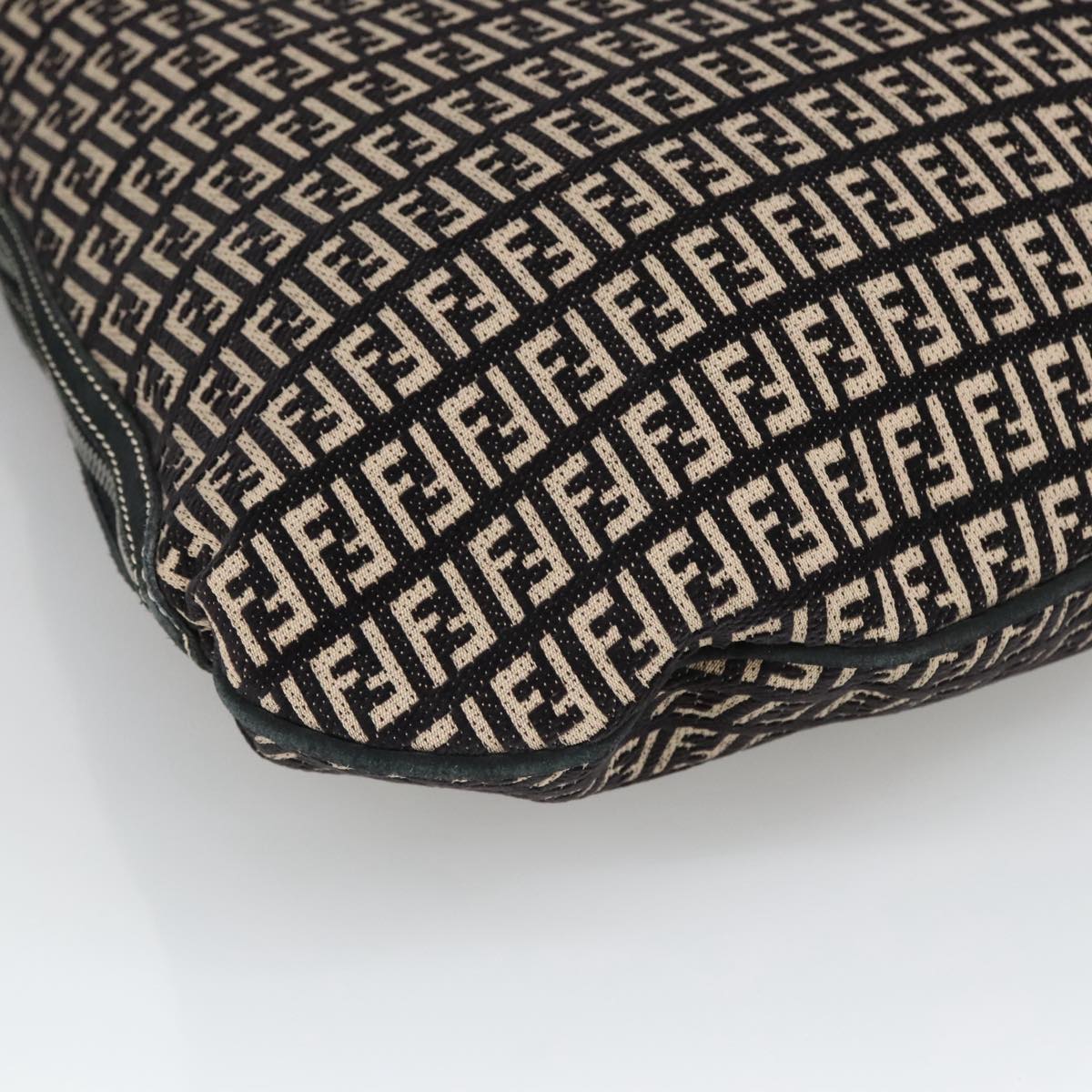 FENDI Zucchino Canvas Shoulder Bag Black ep6606