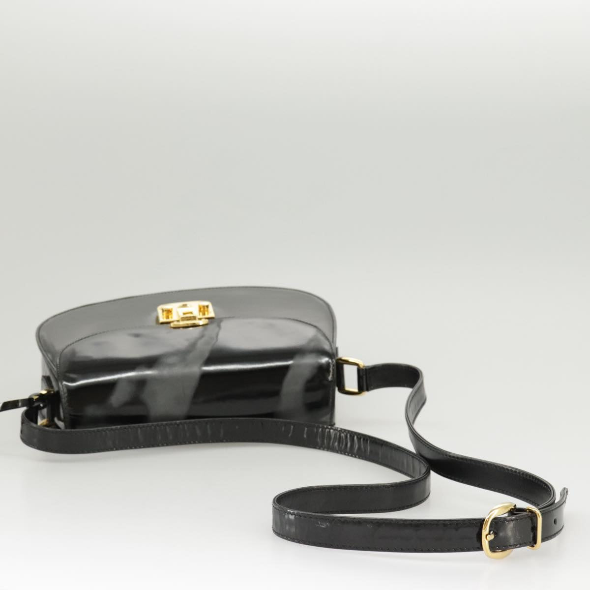 GUCCI Shoulder Bag Patent leather Black Gold ep6618