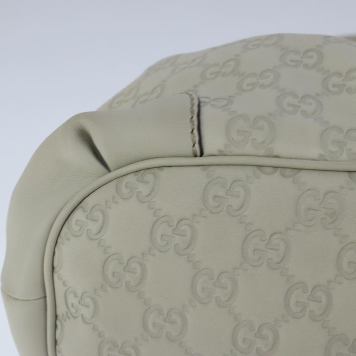 GUCCI Guccissima GG Sukey Hand Bag Leather White ep6679
