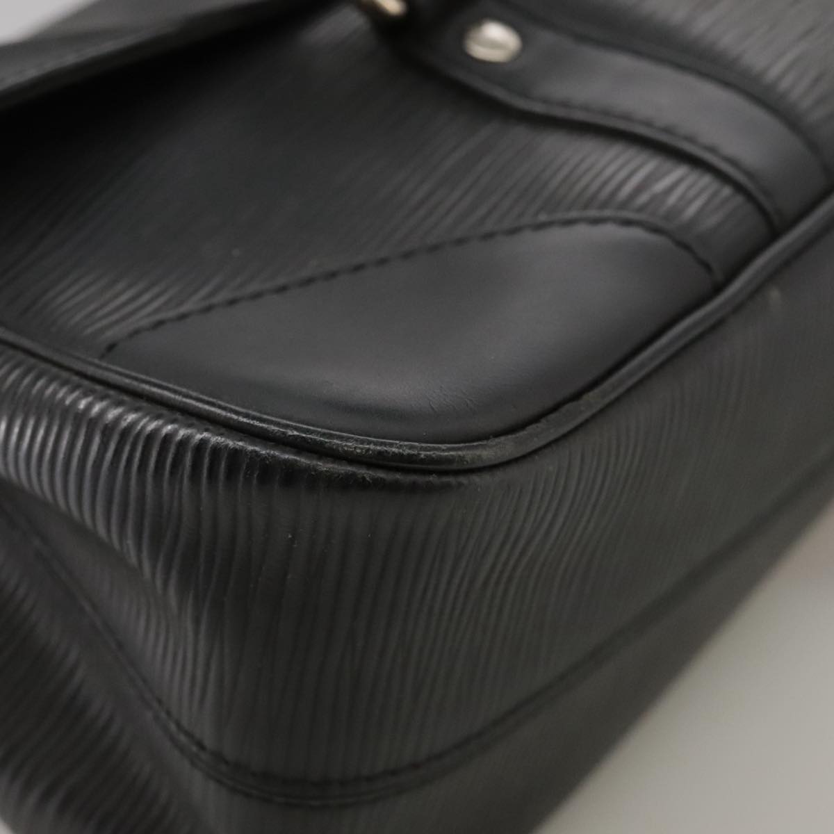 LOUIS VUITTON Epi Segur PM Hand Bag Black M58822 LV ep6944