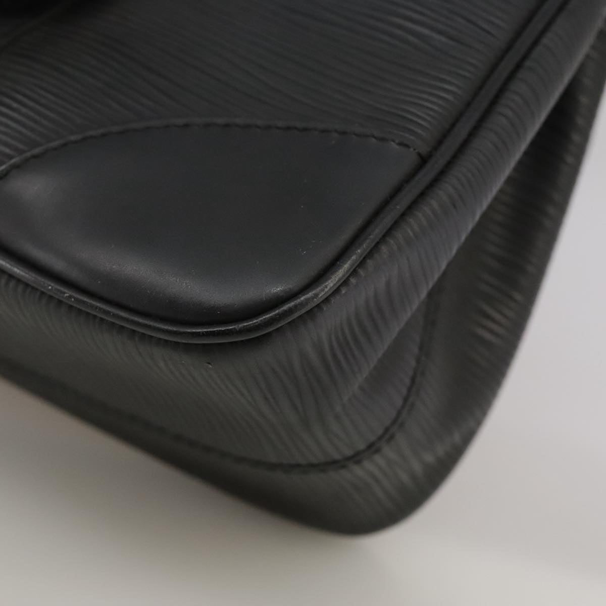 LOUIS VUITTON Epi Segur PM Hand Bag Black M58822 LV ep6944