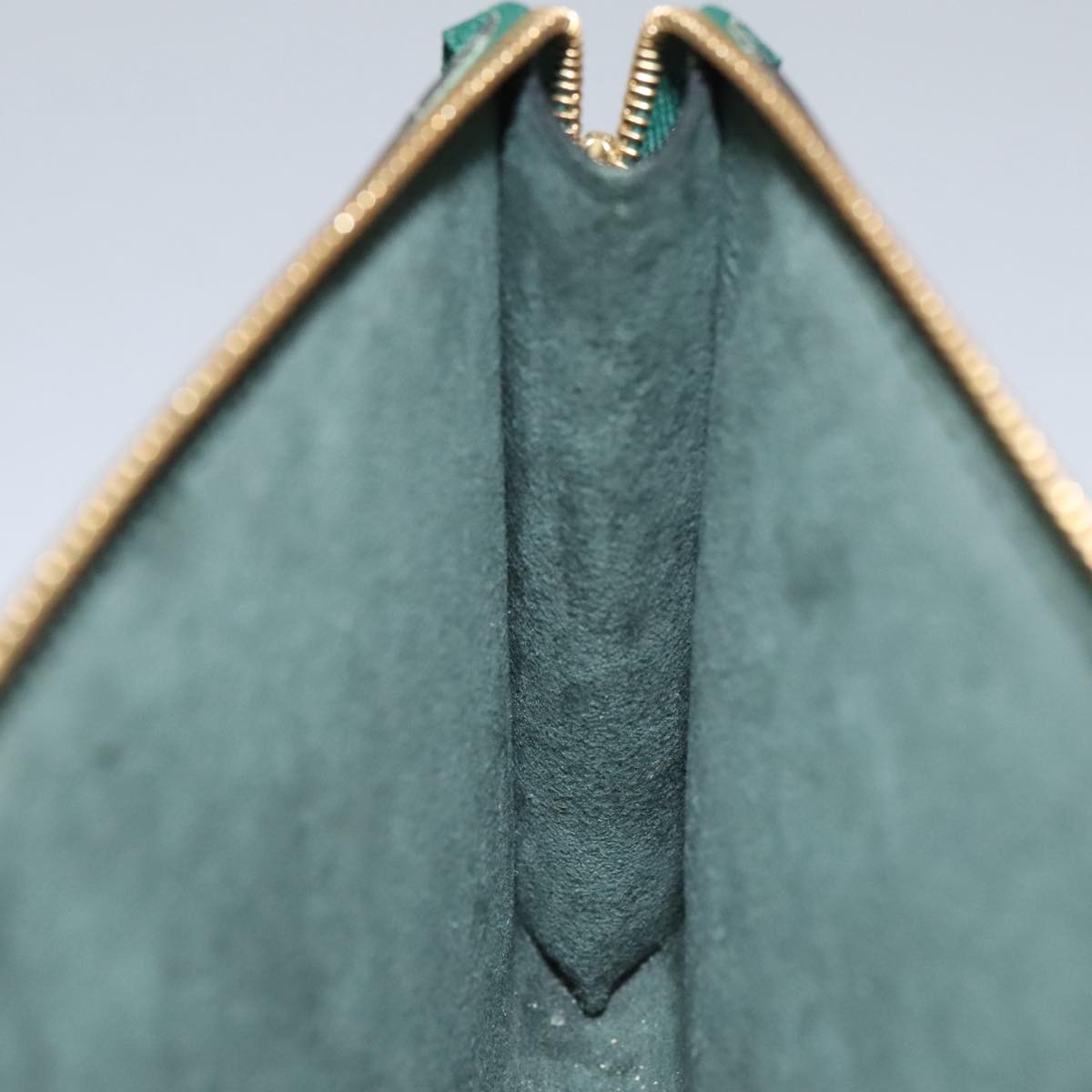 LOUIS VUITTON Epi Pochette Accessoires Pouch Green M52984 LV ep7005