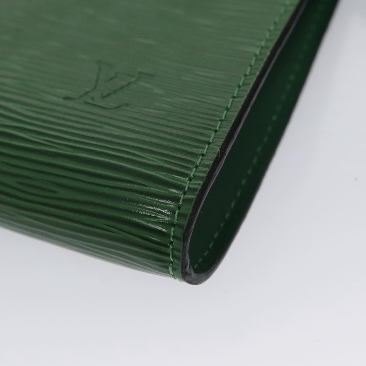 LOUIS VUITTON Epi Pochette Accessoires Pouch Green M52984 LV ep7005