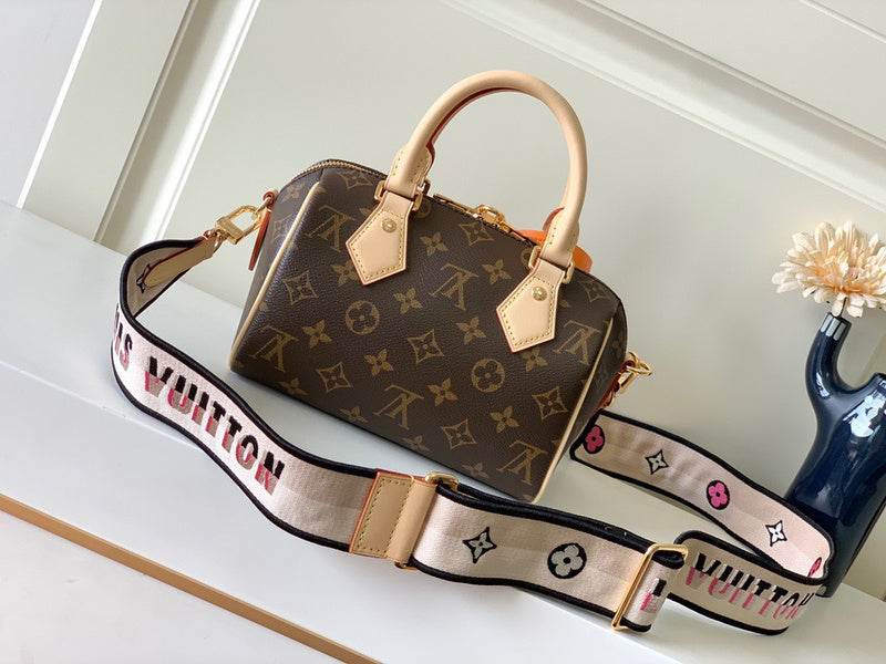 Satchel Bags - VL2 Bags - 620