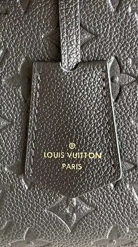 LOV2 Bags - Luxurious Bags  1115