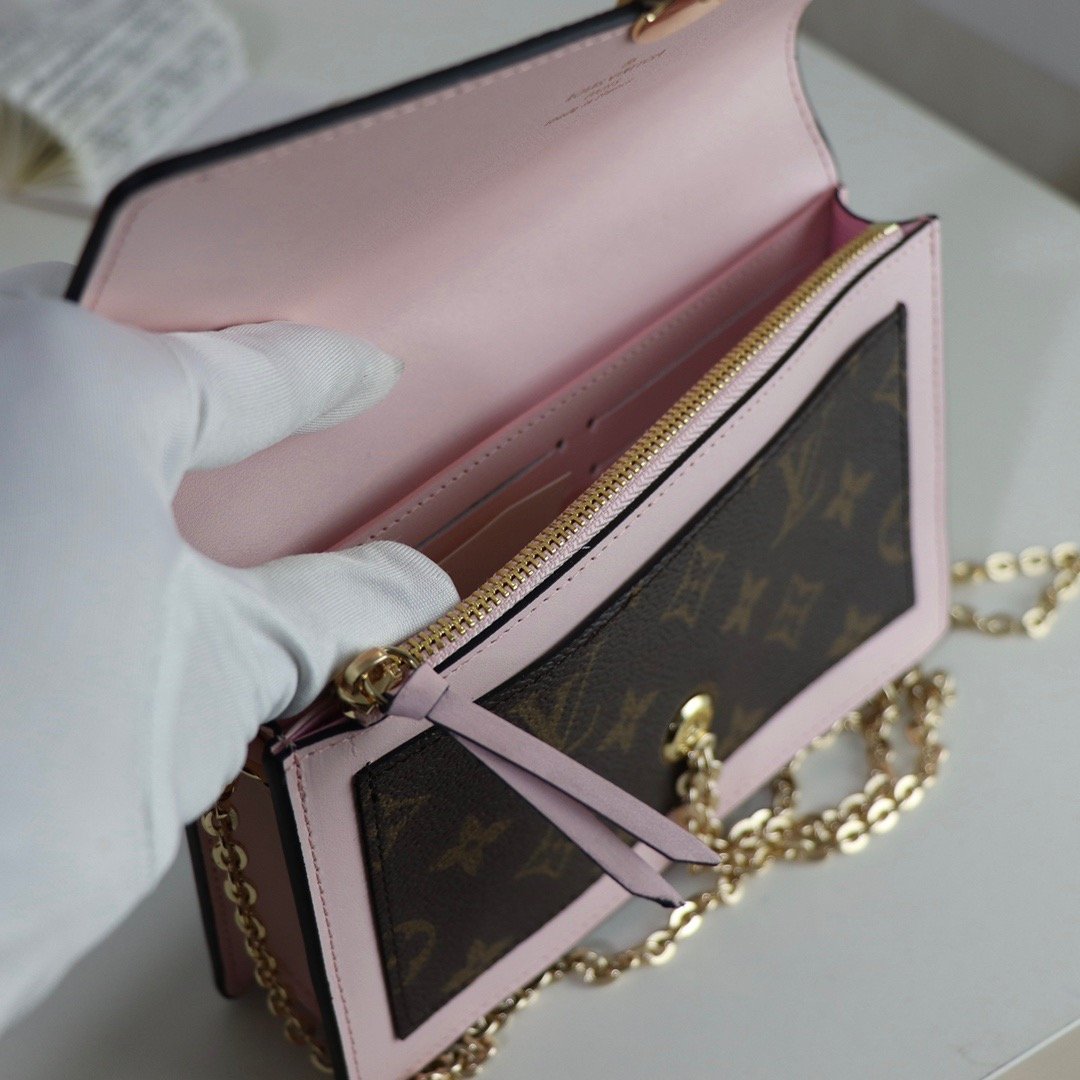 EN - New Arrival Bags LUV 153