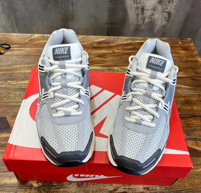 SAMC - NKE Shoes - 501