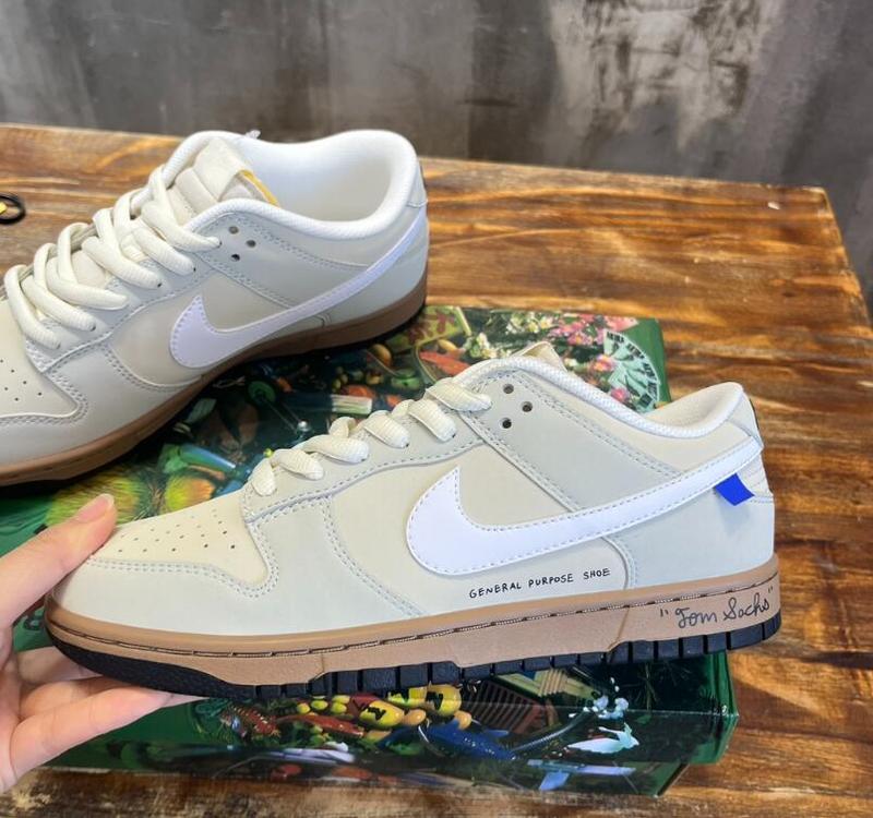 SAMC - NKE Shoes - 566