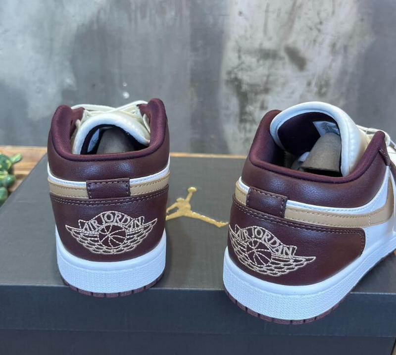 SAMC - NKE Shoes - 605