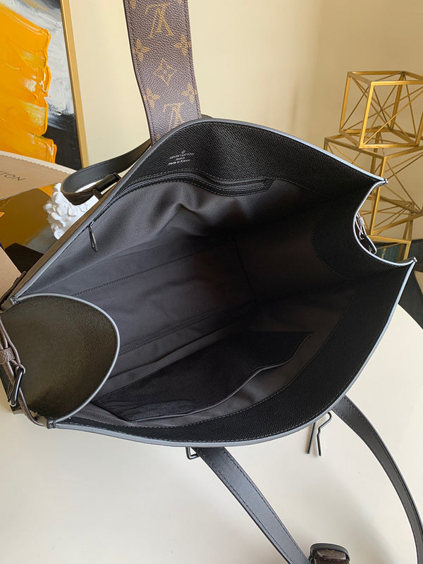 LOV2 Bags - Luxurious Bags  1250
