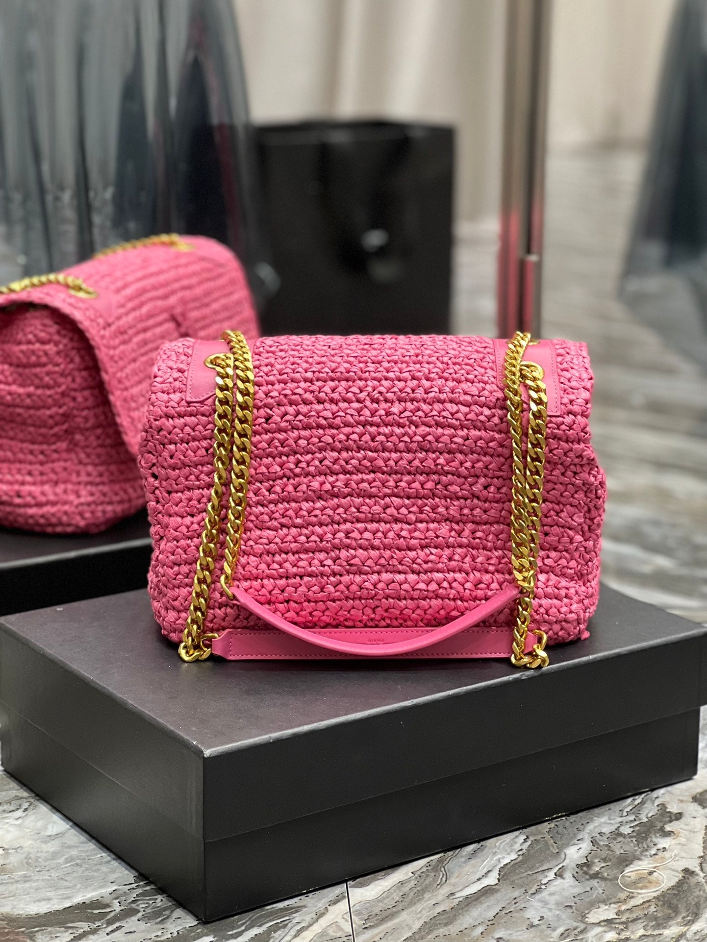 GLAMI Niki MeGLAMIum Chain Bag In Rafia For Women 11in/28cm Pink YSL