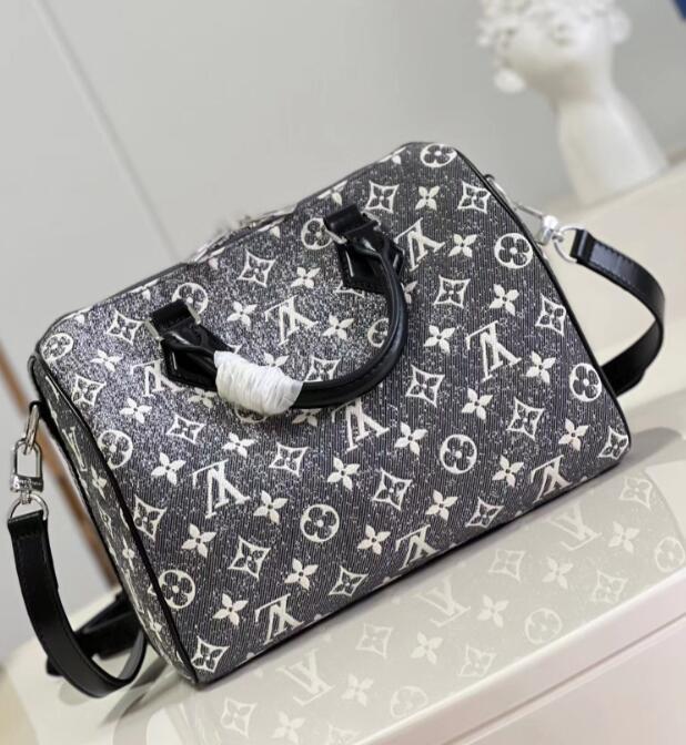 SAMC - LOV Bags - 1450
