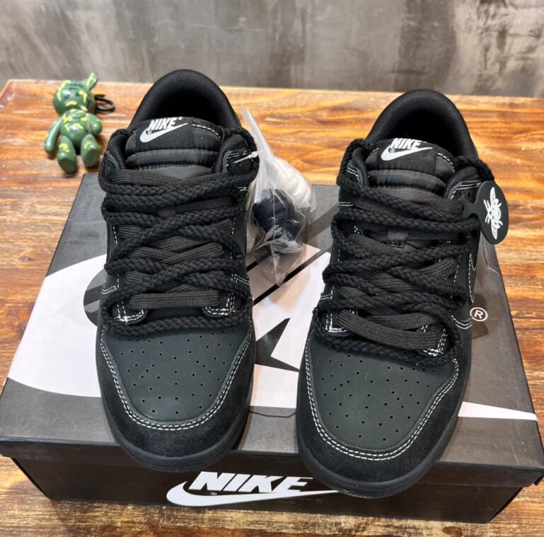 SAMC - NKE Shoes - 812