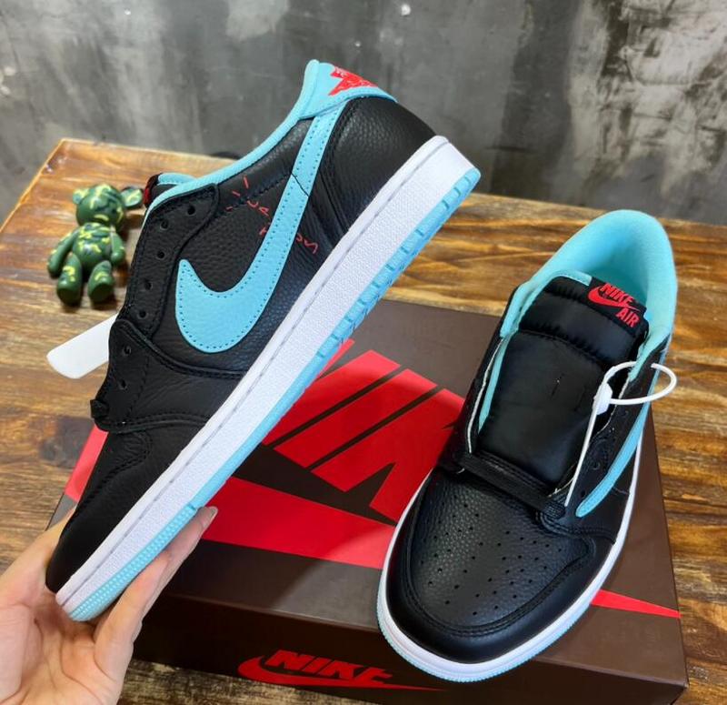 SAMC - NKE Shoes - 493