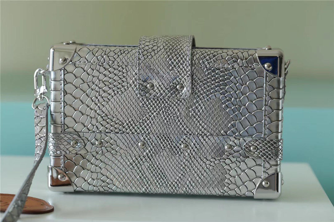 LV Petite Malle High Shiny Alligator Silver For Women,  Shoulder And Crossbody Bags 7.9in/20cm LVÃ‚Â 