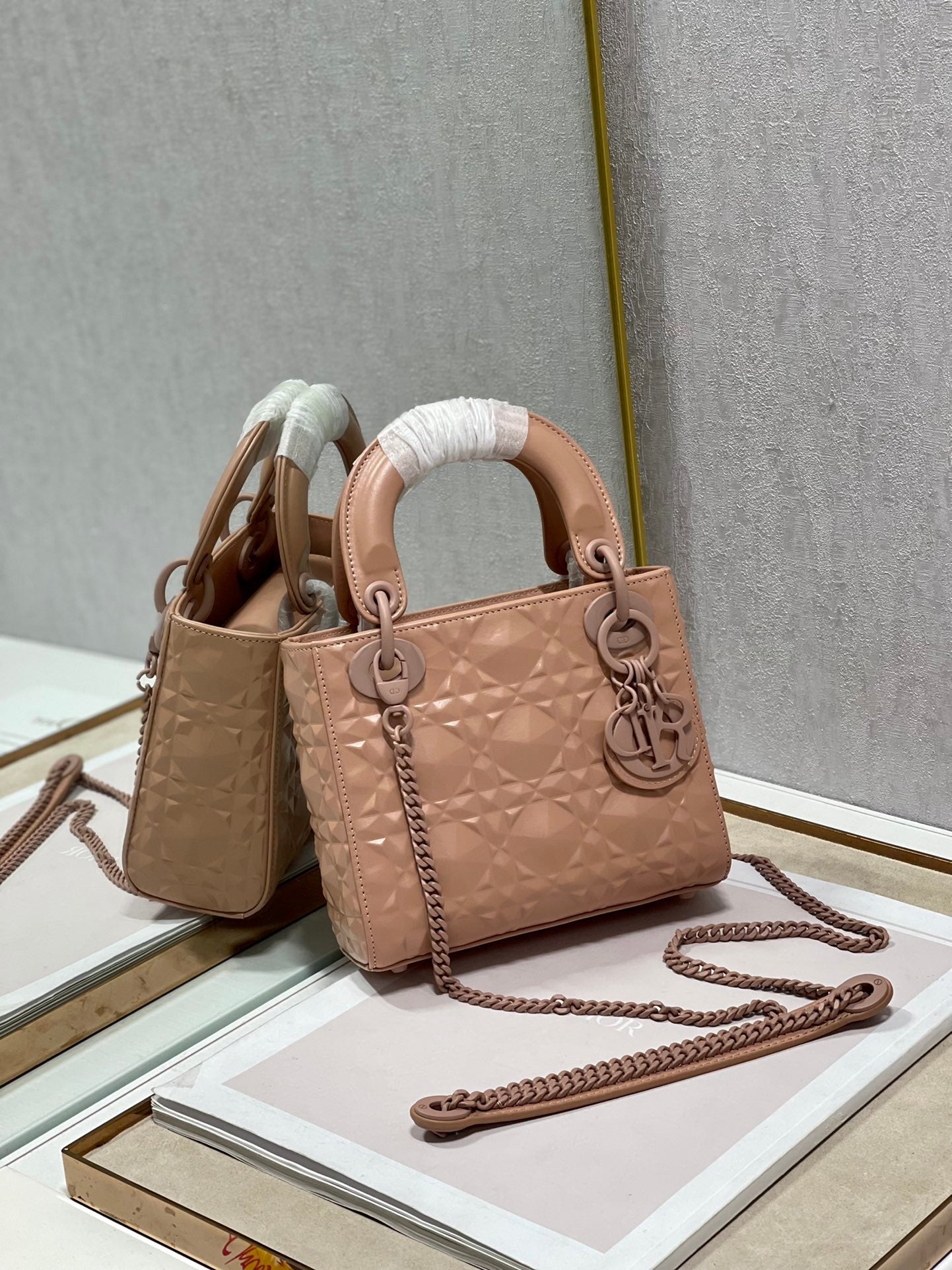GLAMI Mini Lady Bag Cannage with Beaded Motif, Brown, For Women WomenÃ¢â‚¬â„¢s Handbags, Crossbody Bags, 18cm CD