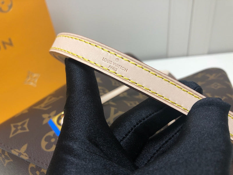 LOV2 Bags - Luxurious Bags  2058