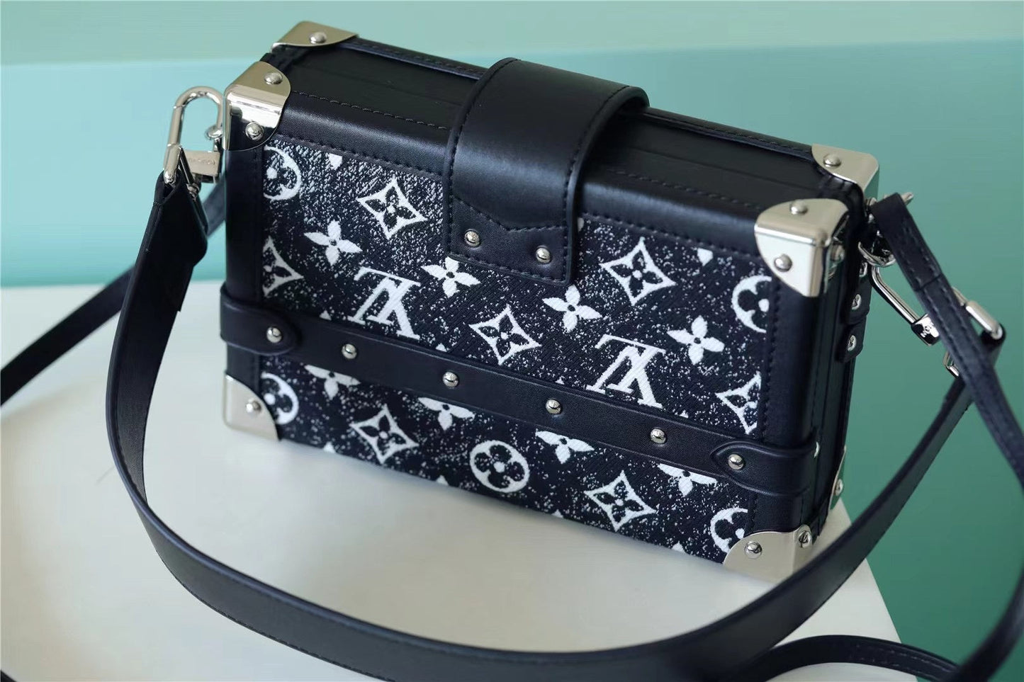 LV Petite Malle Monogram Jacquard Denim Navy Blue For Women,  Shoulder And Crossbody Bags 7.9in/20cm LVÃ‚Â 