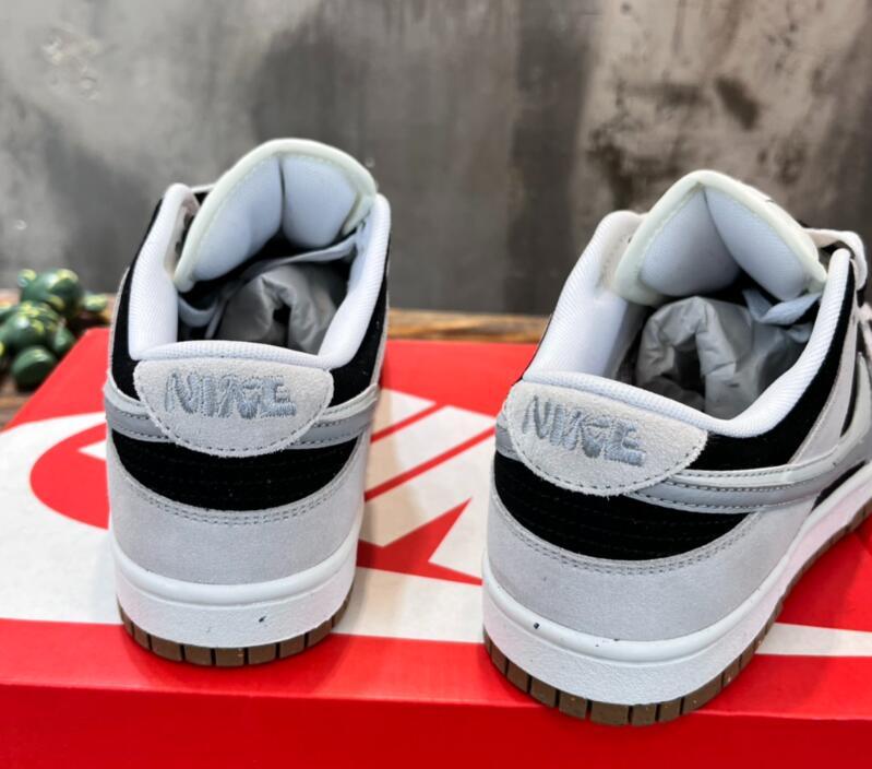 SAMC - NKE Shoes - 637