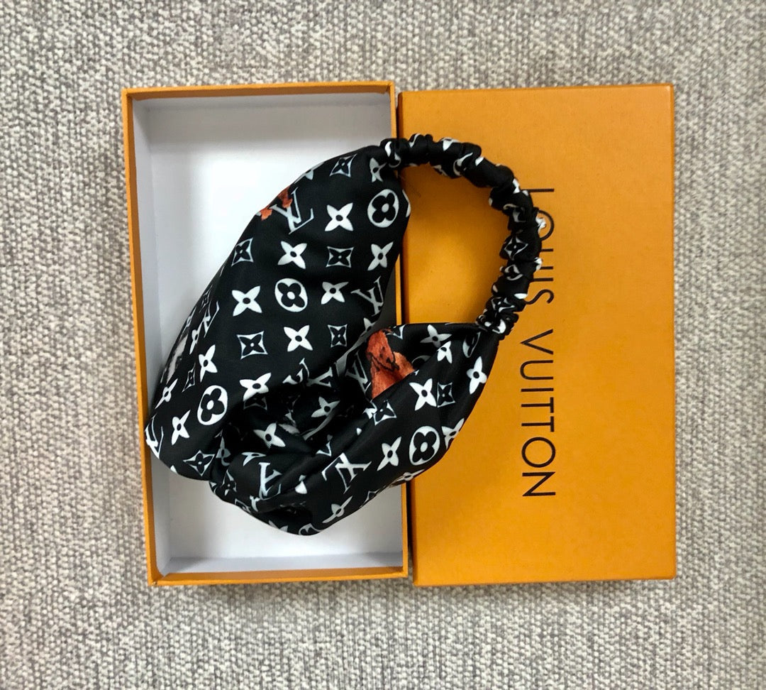 EN - Luxury Hair Band LUV 054