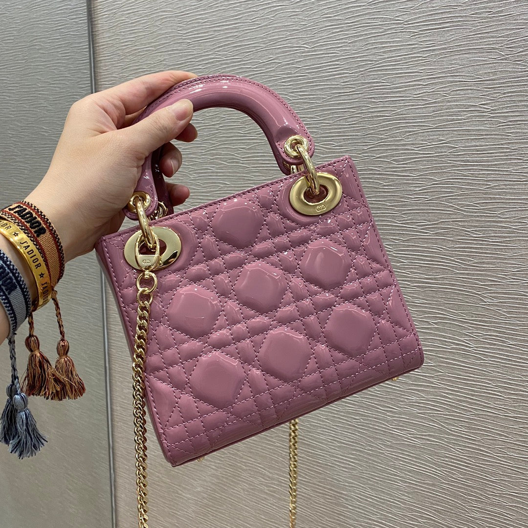 GLAMI Mini Lady Bag with Chain Gold Toned Hardware, Coral Pink, For Women WomenÃ¢â‚¬â„¢s Handbags, 18cm CD