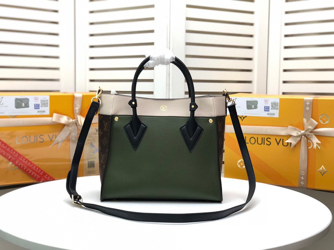 EN - New Arrival Bags LUV 043