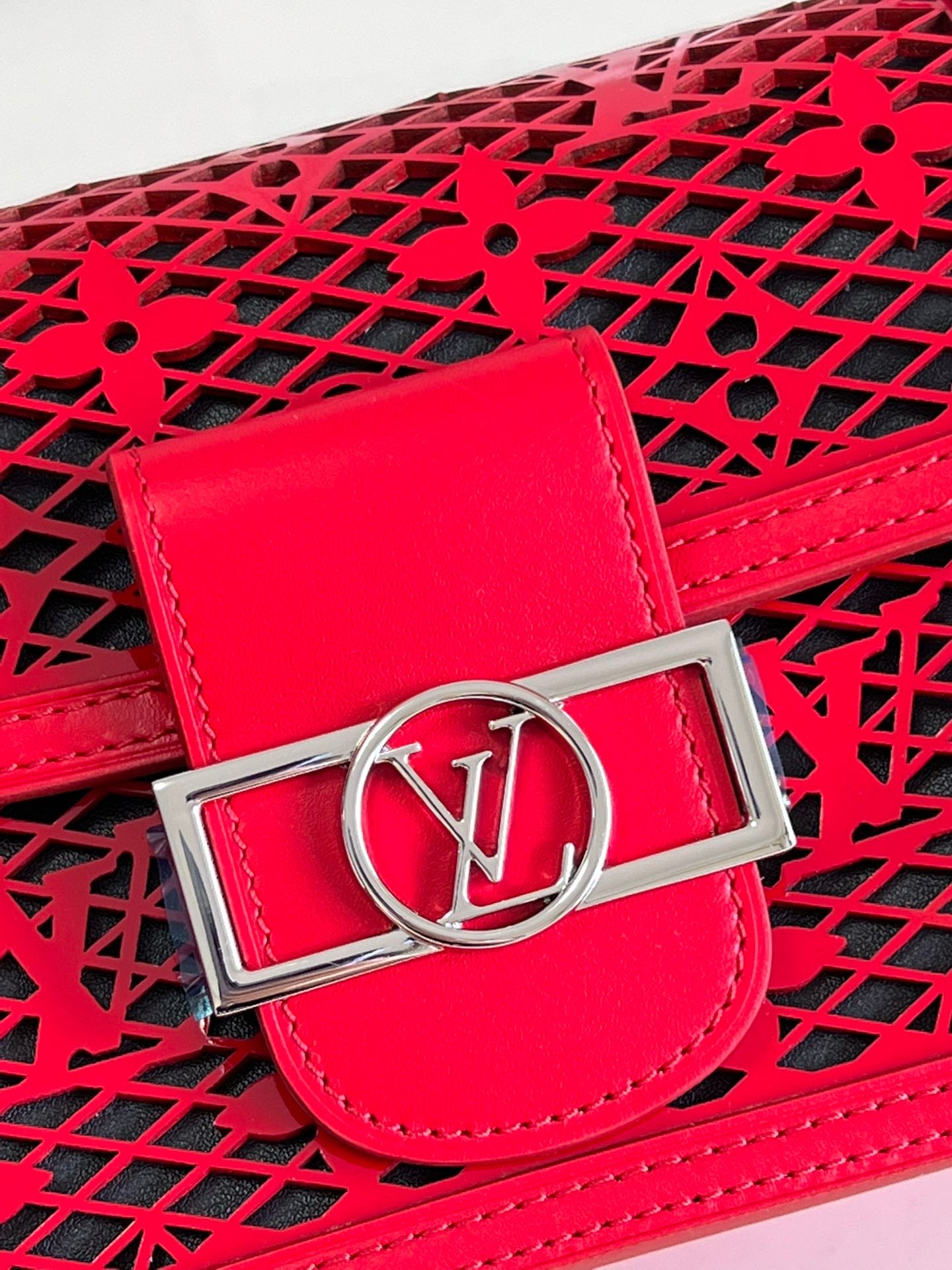 LV Limited Dauphine MM Bags By Nicolas GhesquiÃƒÂ¨re With Monogram LaGLAMI Red For Women 25cm LV