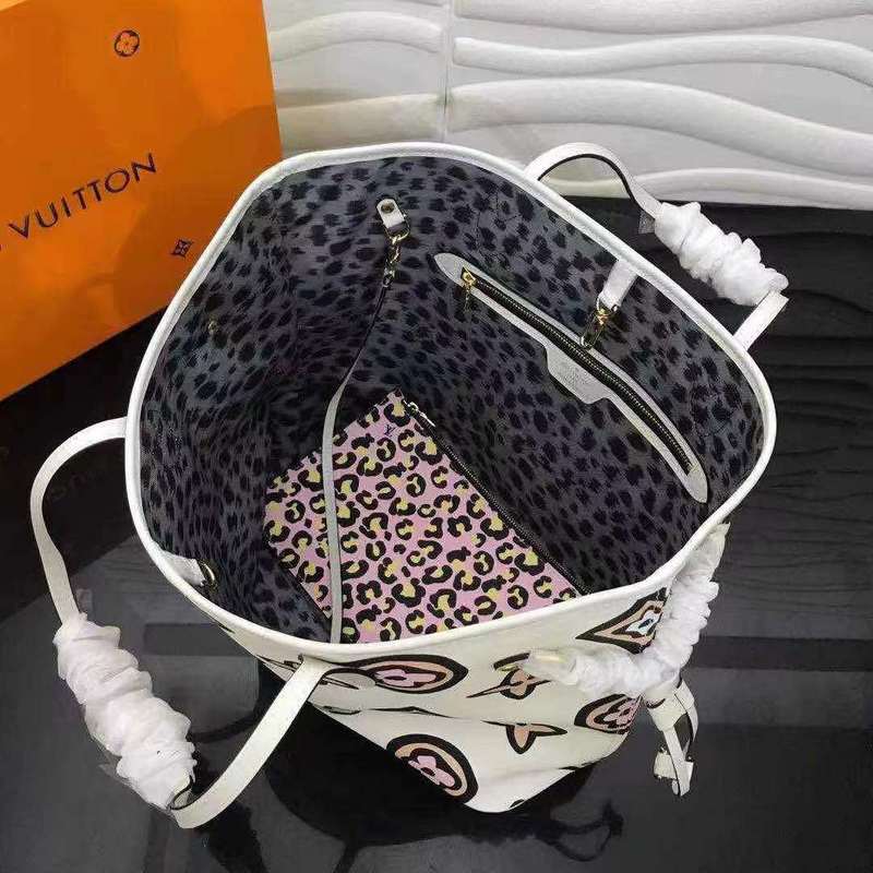 LOV2 Bags - Luxurious Bags  1114