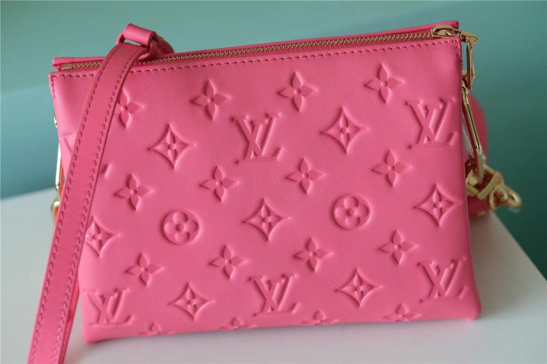 LV Coussin GLAMI Monogram Light Pink For Women, WomenÃ¢â‚¬â„¢s Bags, Shoulder And Crossbody Bags 8.3in/21cm LV
