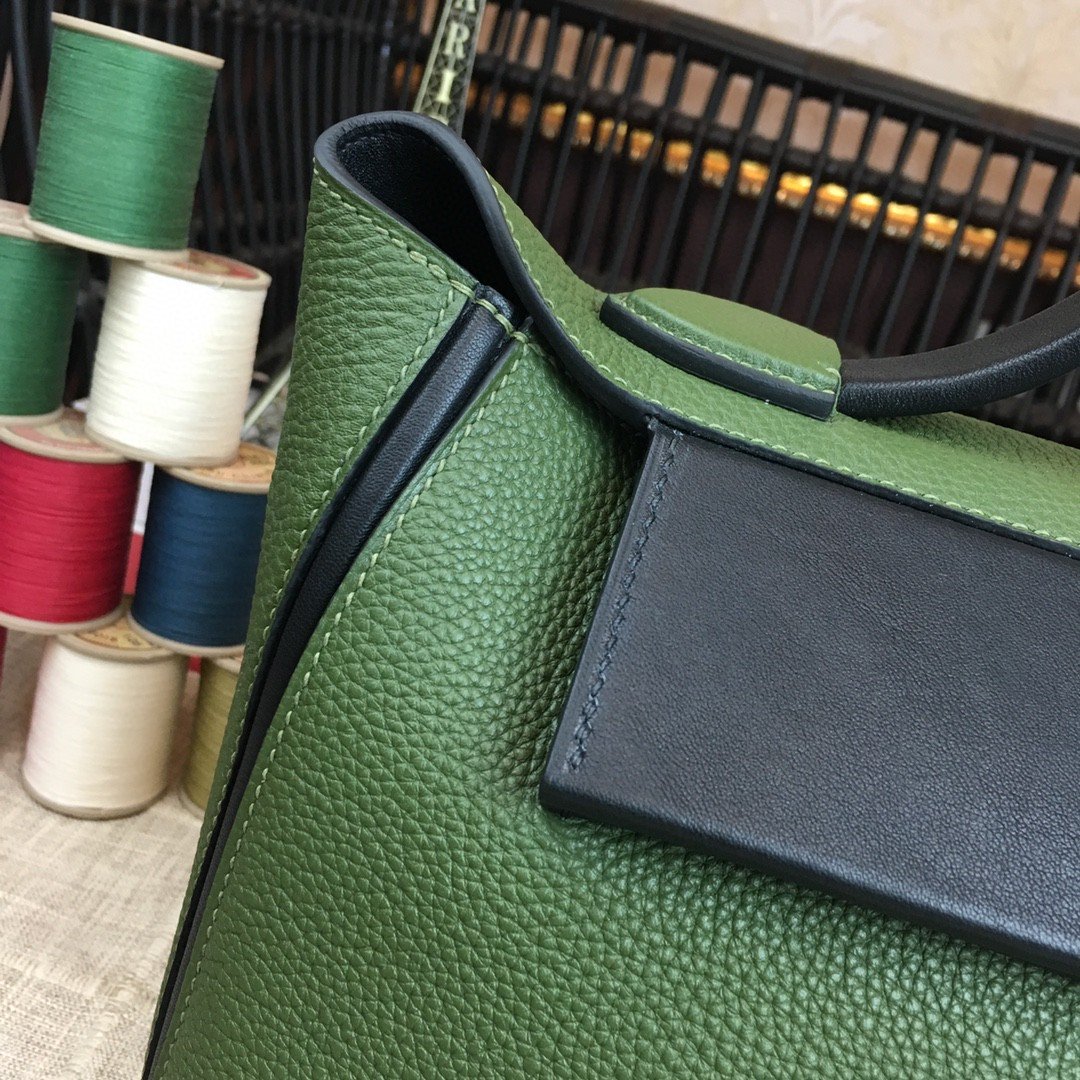GLAMI 24/24 ClemenGLAMI Swift Green Gold Toned Hardware For Women, Handbags, Shoulder Bags 11.4in/29cm