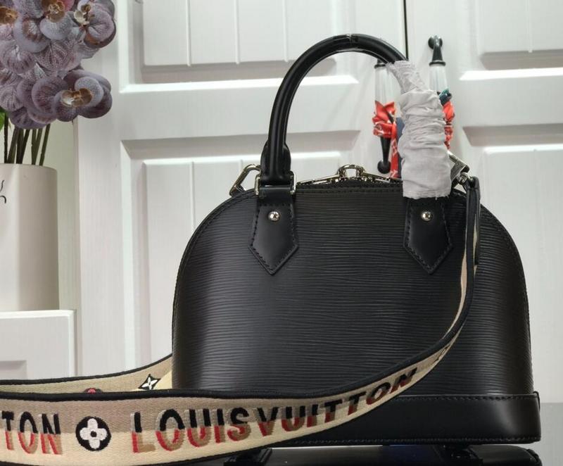 SAMC - LOV Bags - 2428