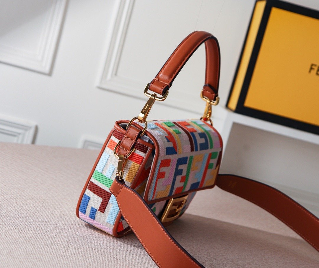 EN - New Arrival Bags FEI 062