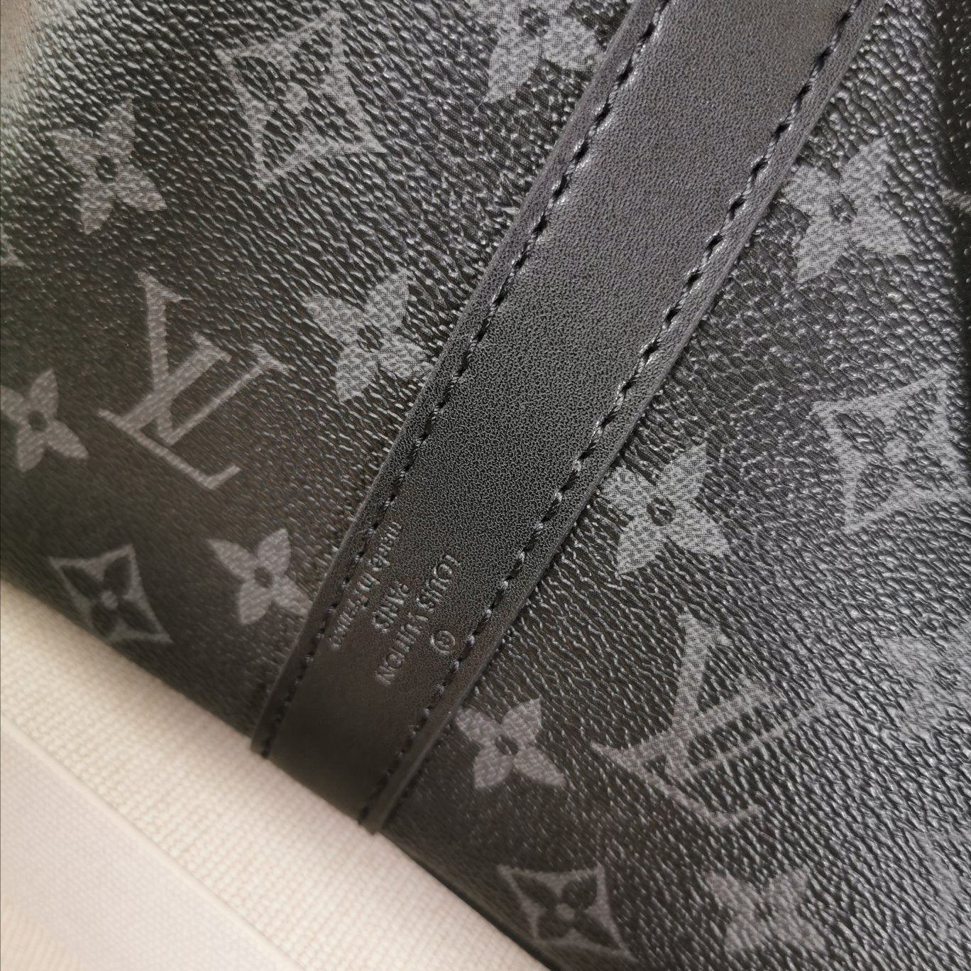 EN - New Arrival Bags LUV 262