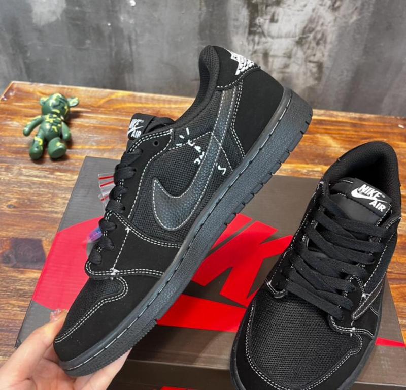 SAMC - NKE Shoes - 884