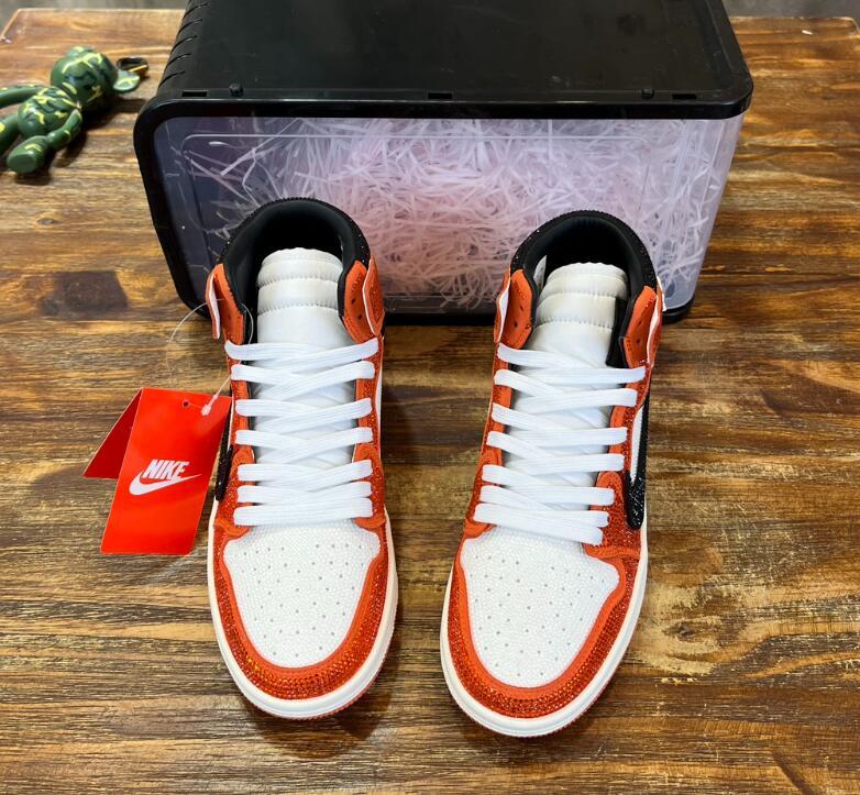SAMC - NKE Shoes - 153