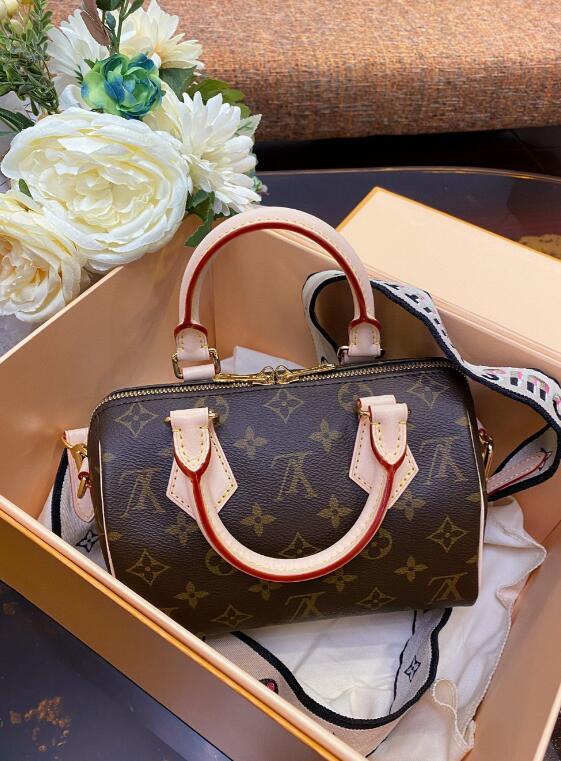 SAMC - LOV Bags - 1592