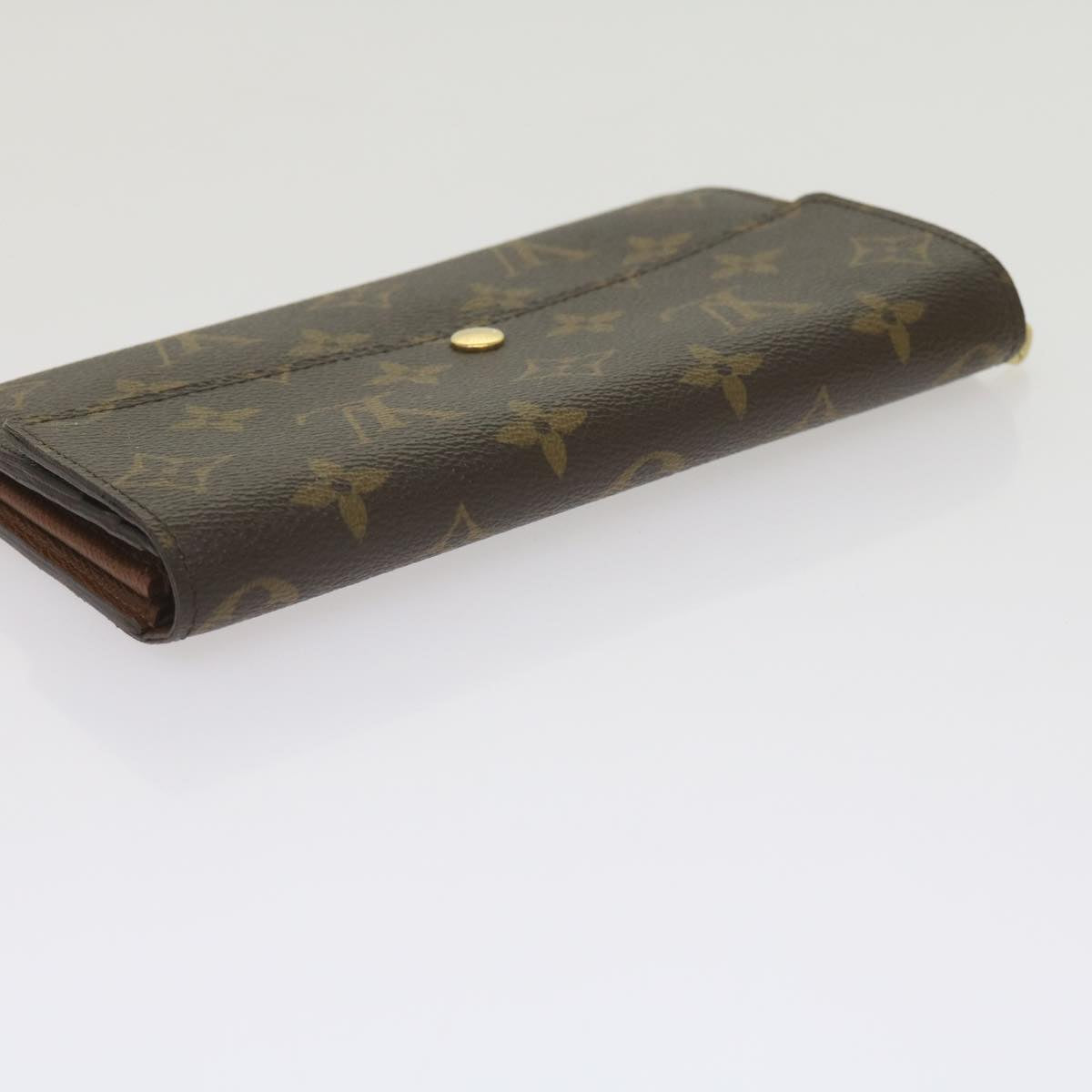 Louis Vuitton  Canvas Wallet  ()