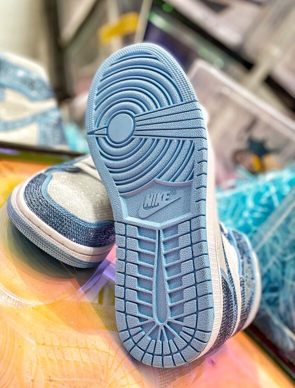 SAMC - NKE Shoes - 1691