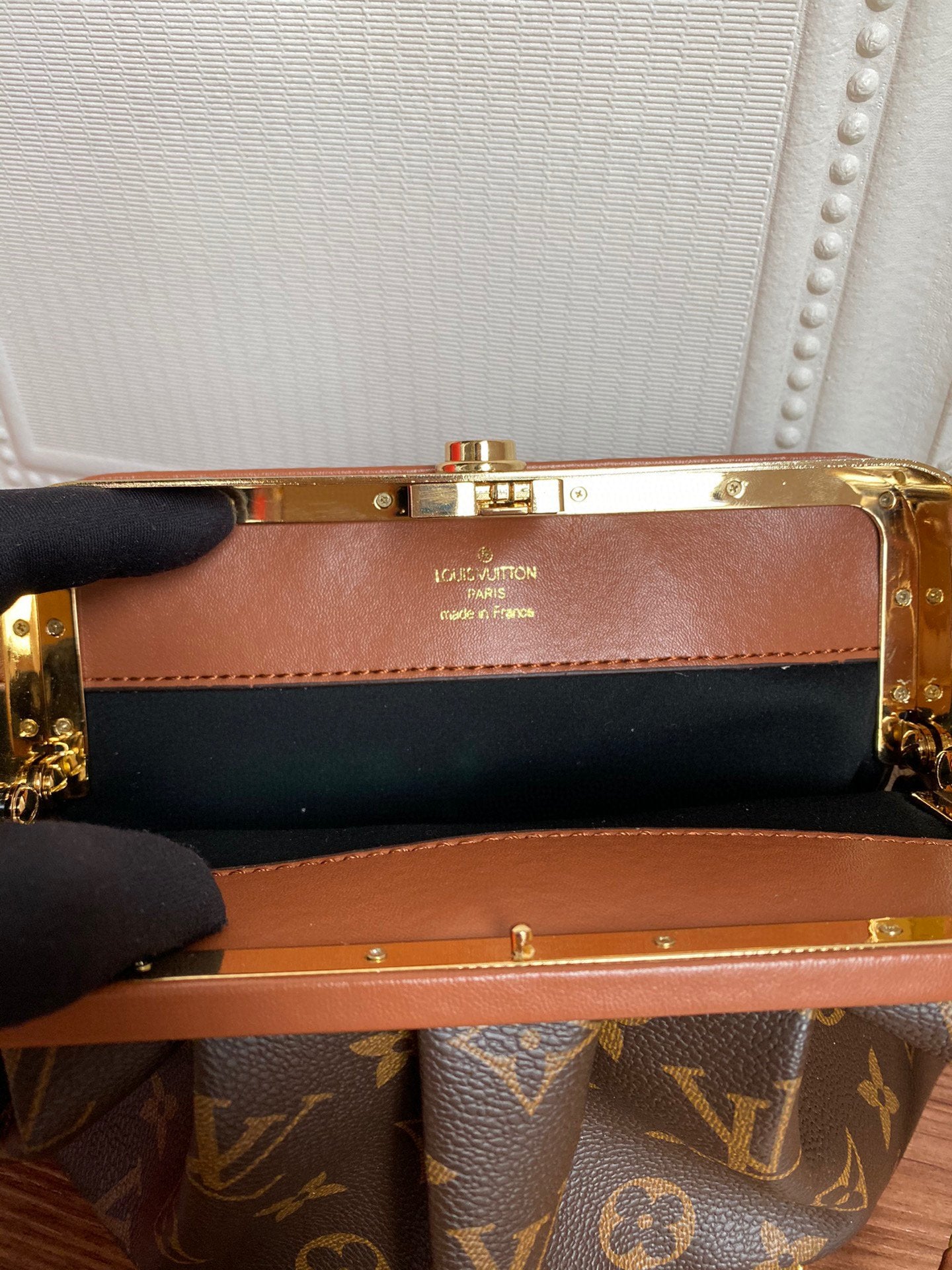 EN - New Arrival Bags LUV 052