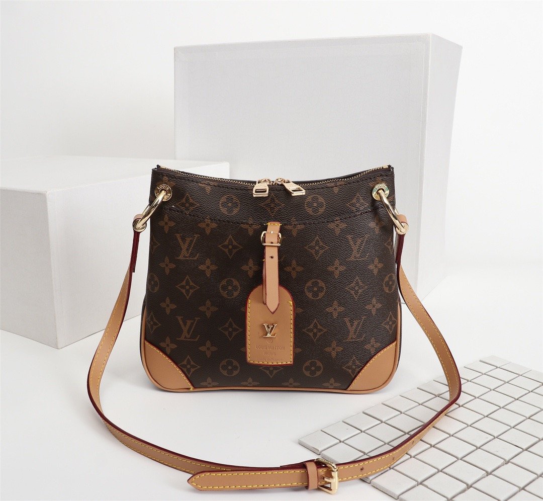 EN - New Arrival Bags LUV 189
