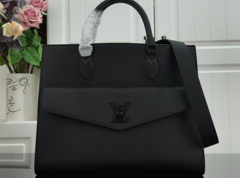 SAMC - LOV Bags - 2667
