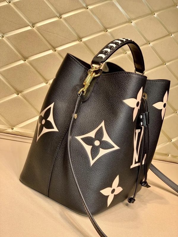 LOV2 Bags - Luxurious Bags  1369